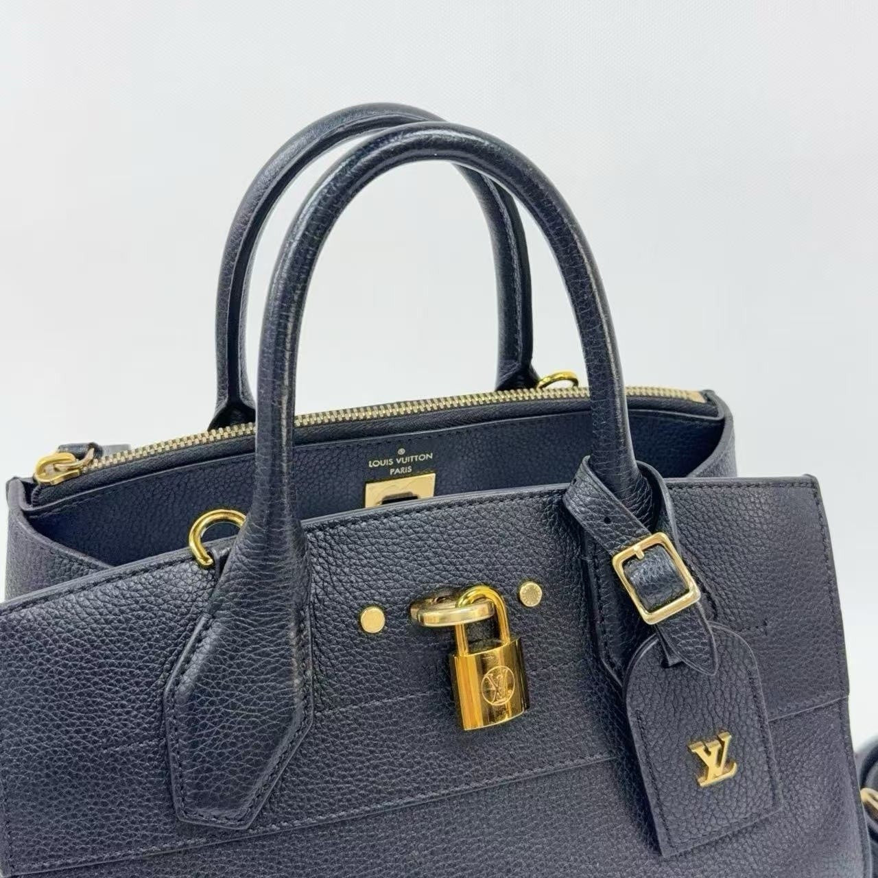 Louis Vuitton City Black Silver Zipper Handbag Women's Classic Fashion