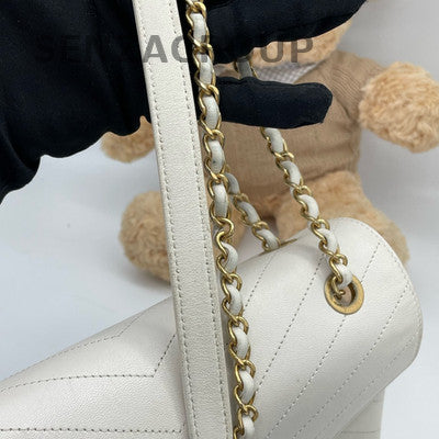 Chanel Messenger Bag White Gold Chain Shoulder Bag Women's Classic