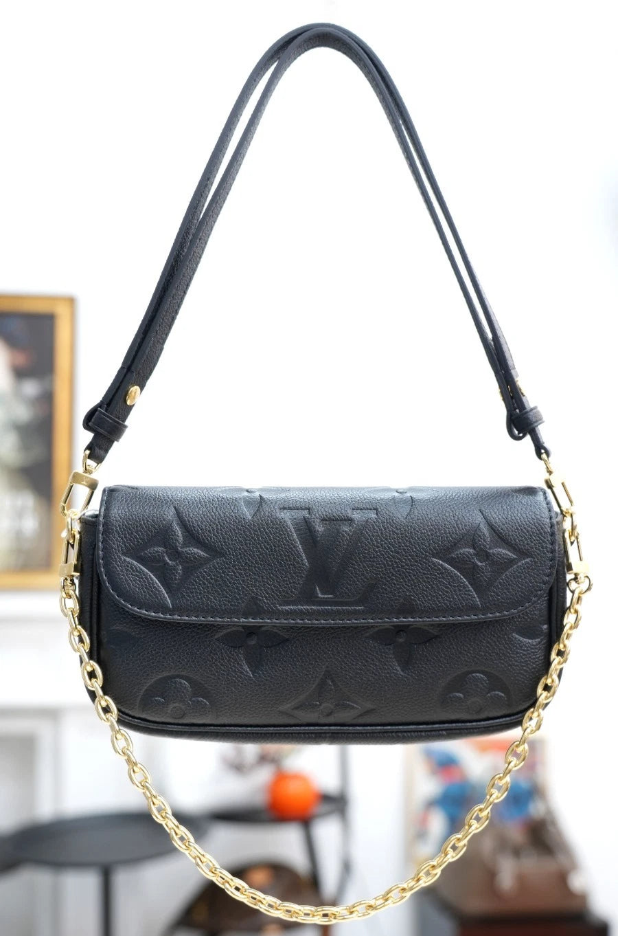 Louis Vuitton Ivy Chain Monogram Empreinte Black Gold Shoulder Bag Excellent