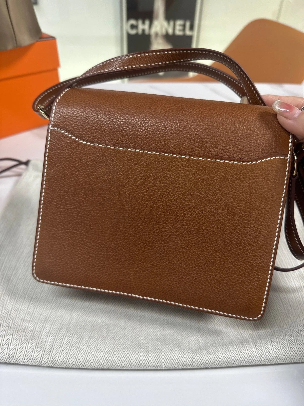 Hermes Saddle Brown Gold Shoulder Bag Excellent