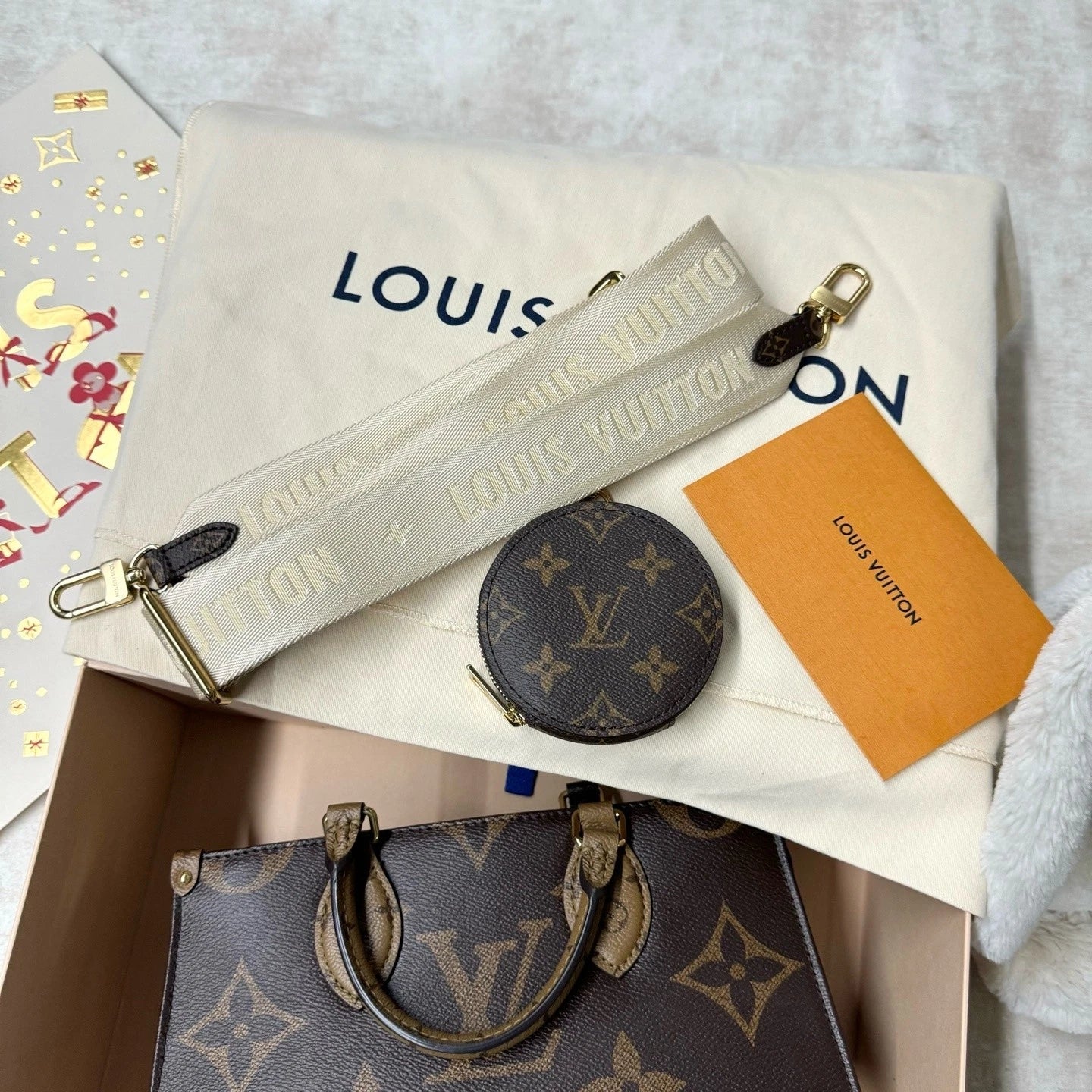 New Louis Vuitton Horizontal OnTheGo Tote Bag For Women