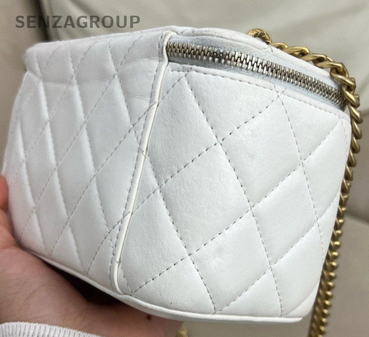 Chanel 23B Chain Lambskin Crossbody Shoulder Bag Diamond White Women Classic