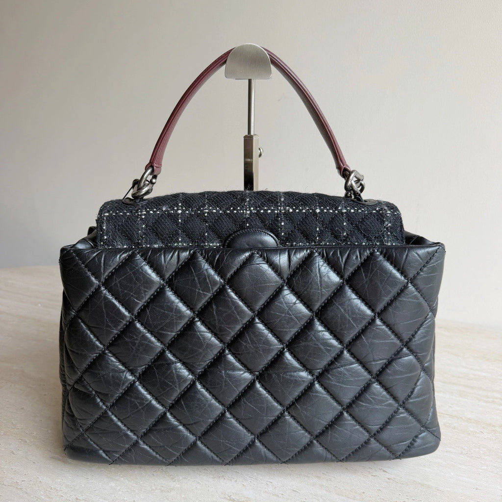 Chanel Diamond Black Leather Tote Handbag Silver Hardware Chain Shoulder Bag