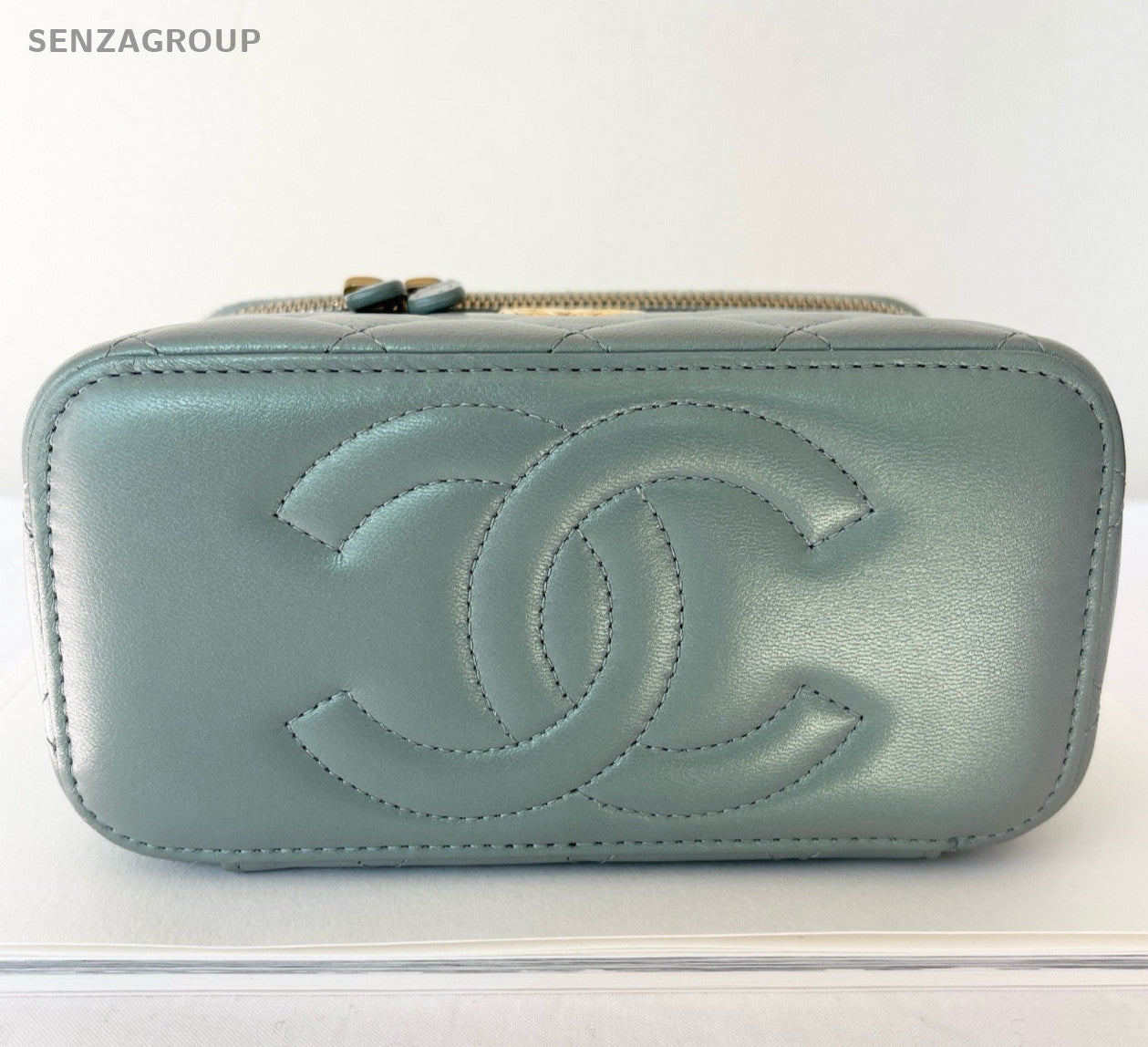 Chanel Lambskin Chain Diamond Crossbody Green Gold Used Women Classic Fashion