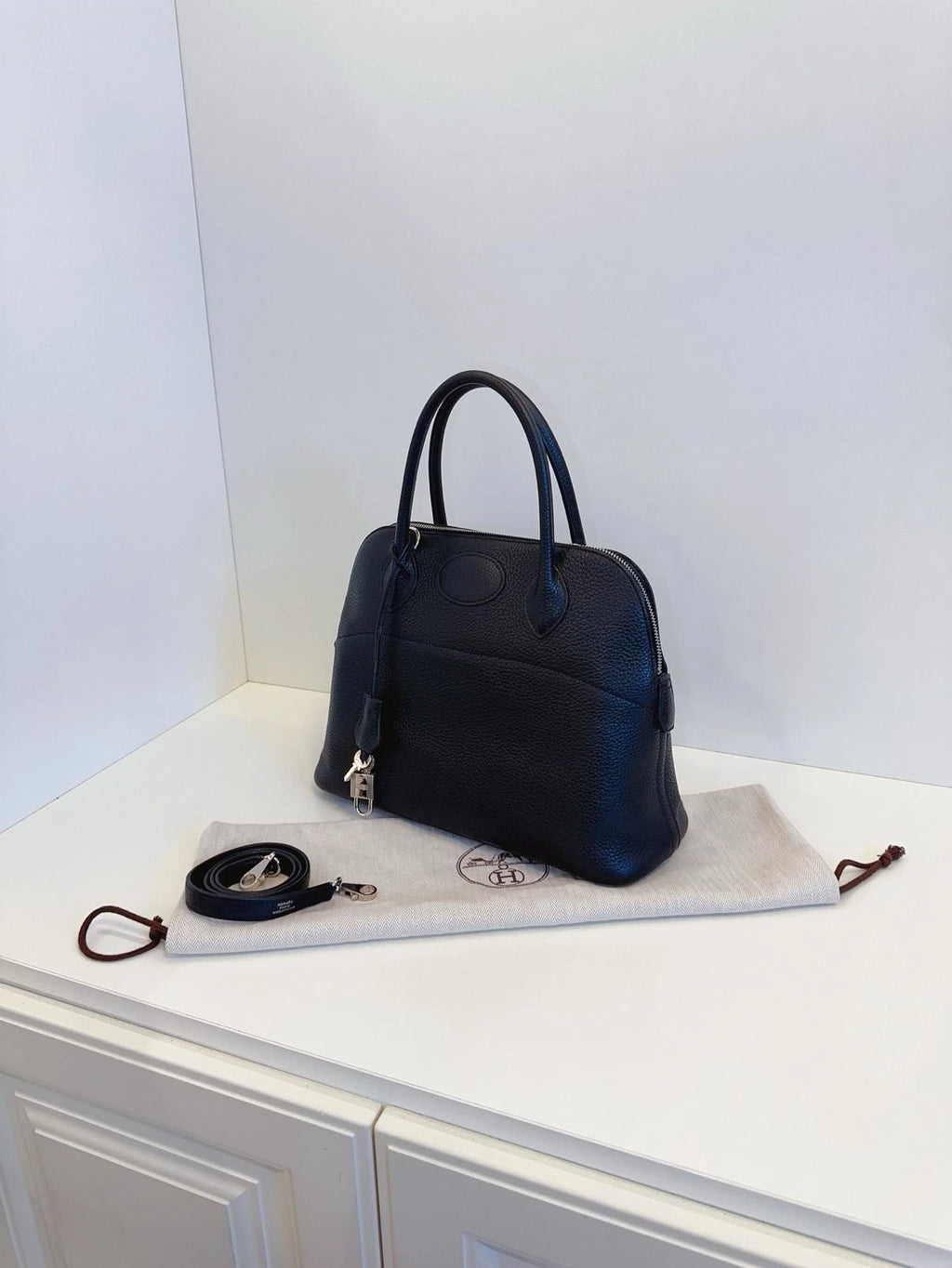 Hermès Bolide 31 Calfskin Handbag Top Handle Crossbody Bag Black