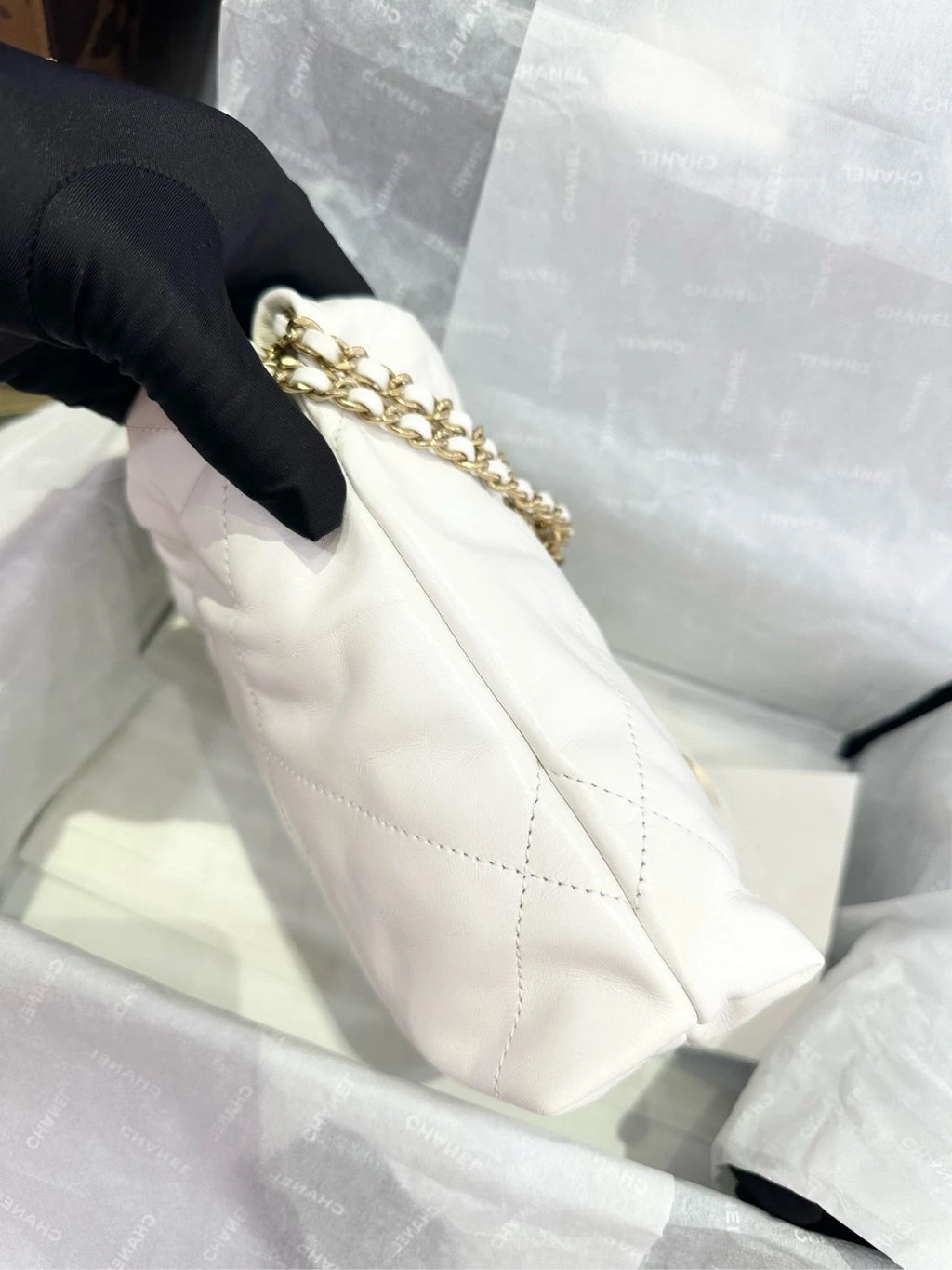 CHANEL Drawstring 22Bag White Gold Tote Chain Shoulder Bag For Women