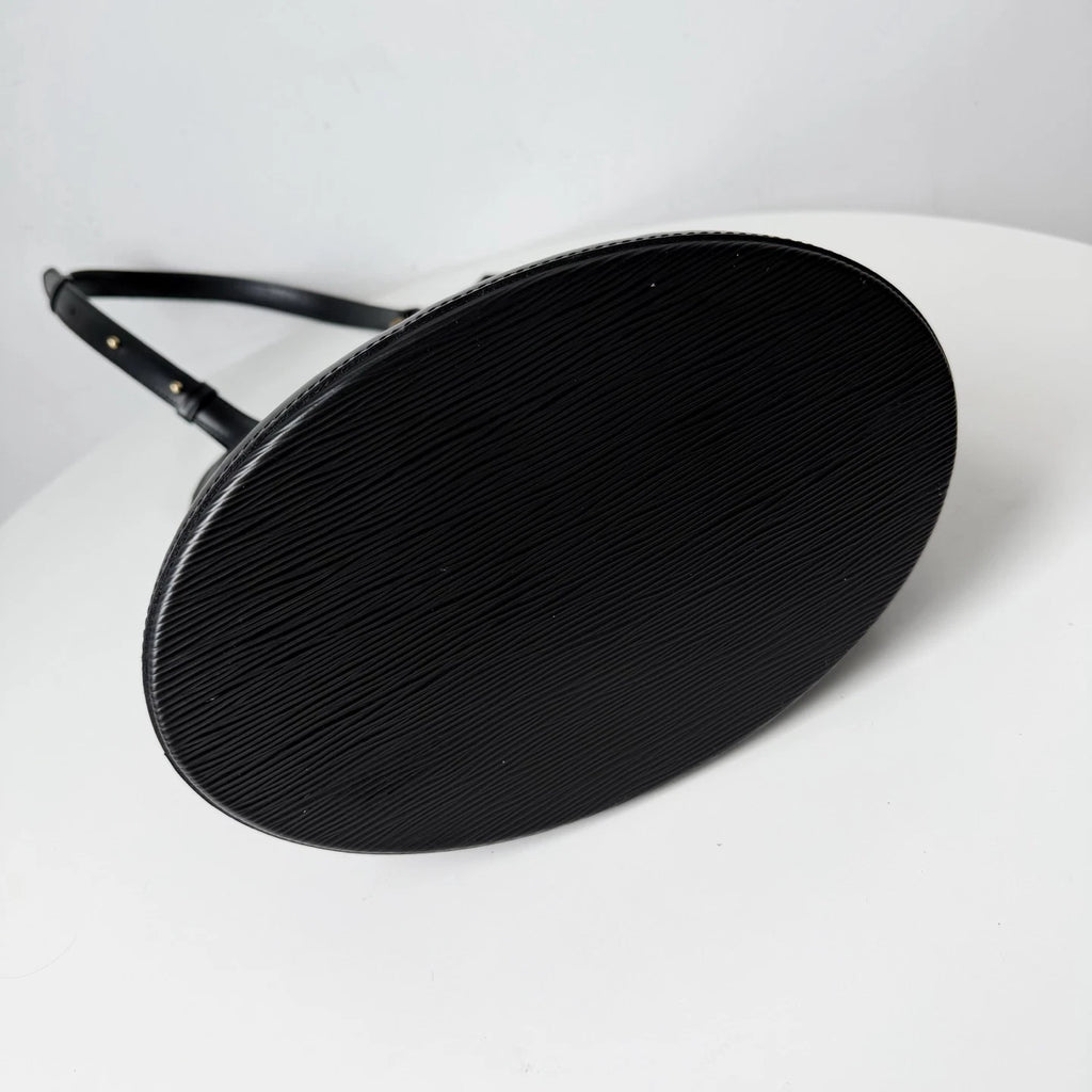 Louis Vuitton Cluny Epi Leather Black Shoulder Bag Crossbody Excellent