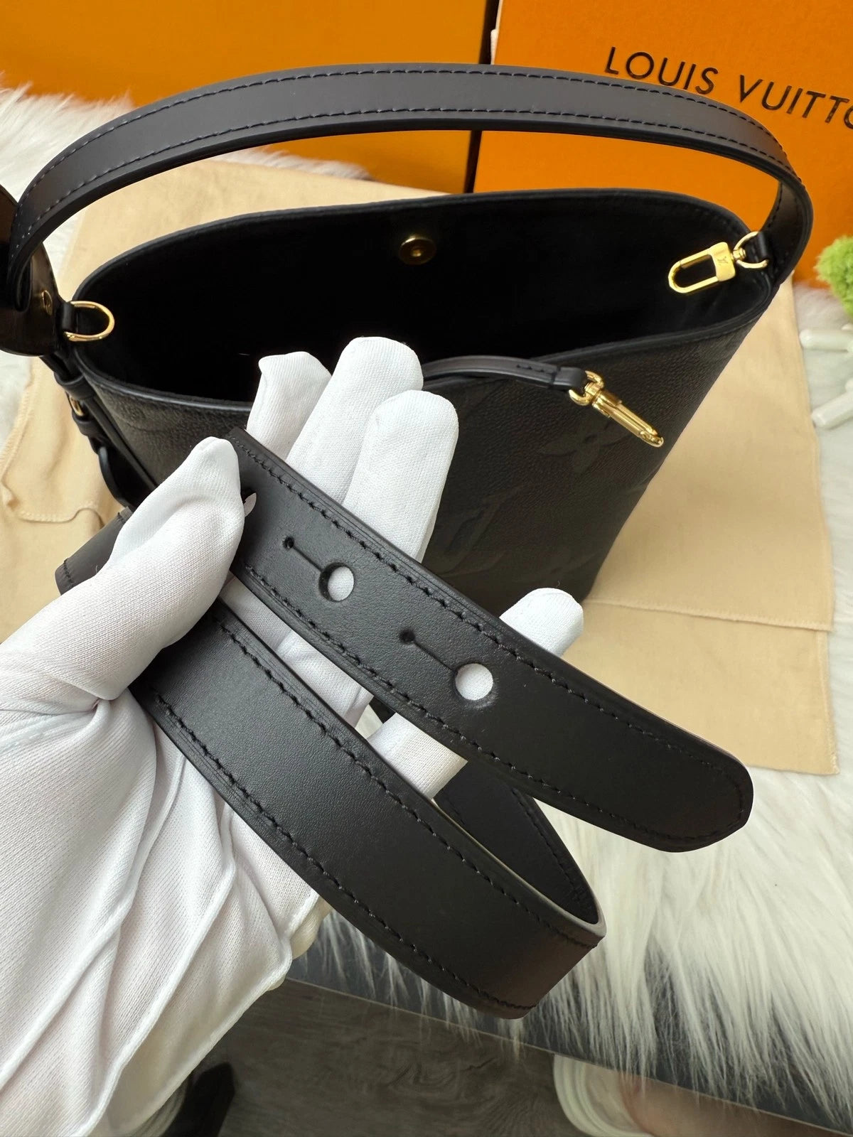 Authentic Louis Vuitton Black Leather All In BB Bucket Bag For Women