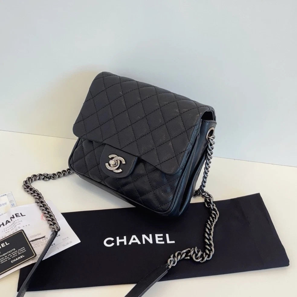 Chanel Calfskin Diamond Chain Shoulder Bag Crossbody Black Silver Women