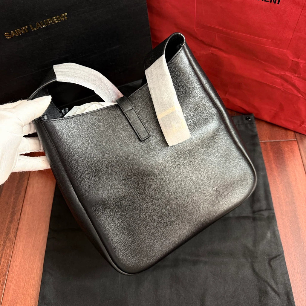Saint Laurent Hobo PM Shoulder Bag Black Gold Used Women Classic Fashion