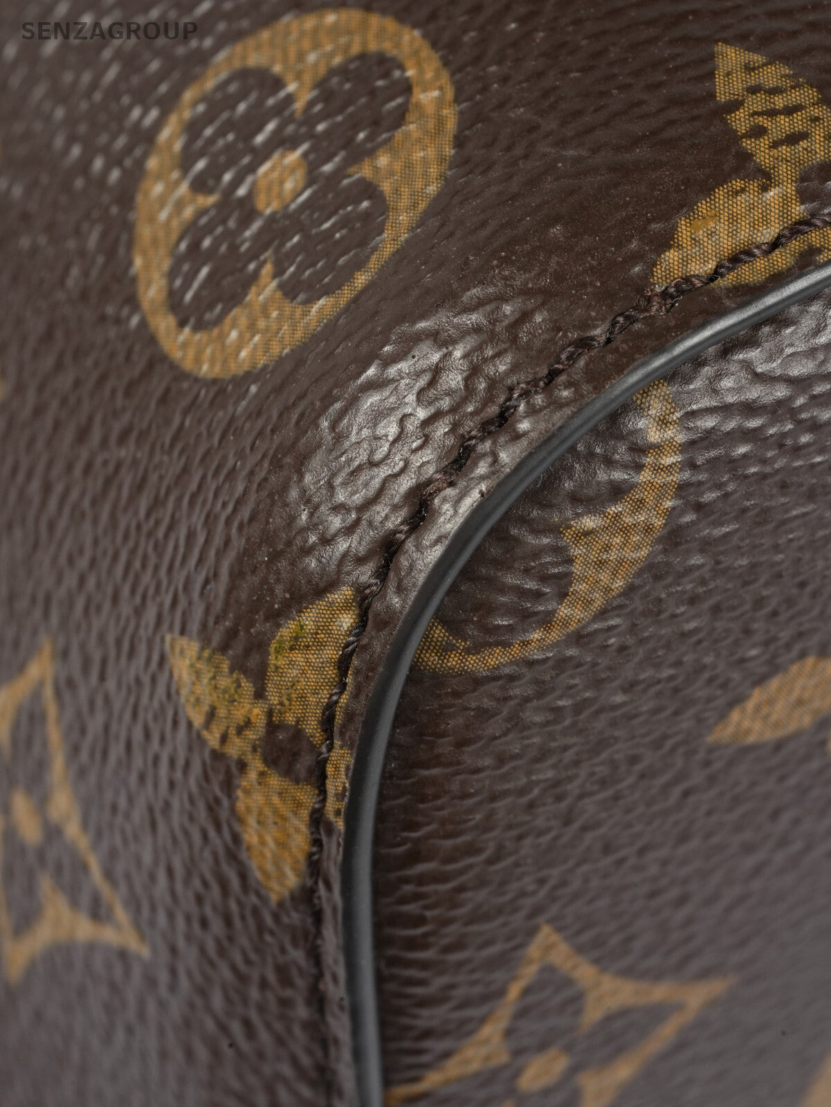 LOUIS VUITTON NEONOE Black MONOGRAM CANVAS BUCKET BAG M44022