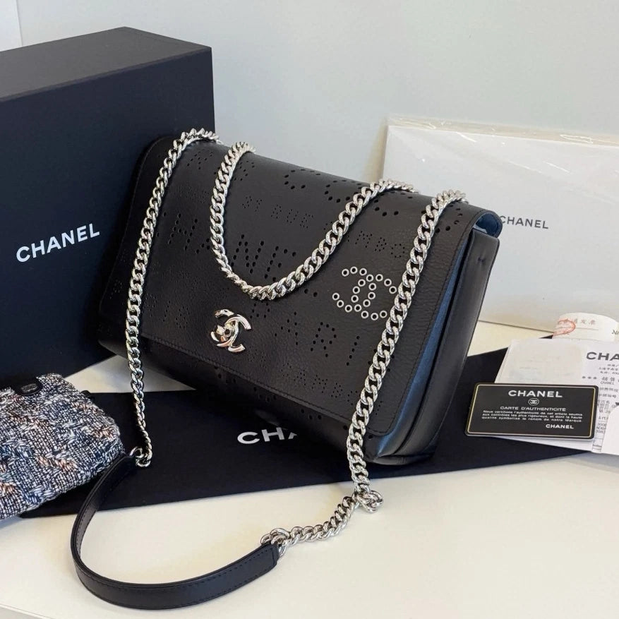 Chanel Classic Flap Chain Shoulder Bag Crossbody Black Silver Women Fashion
