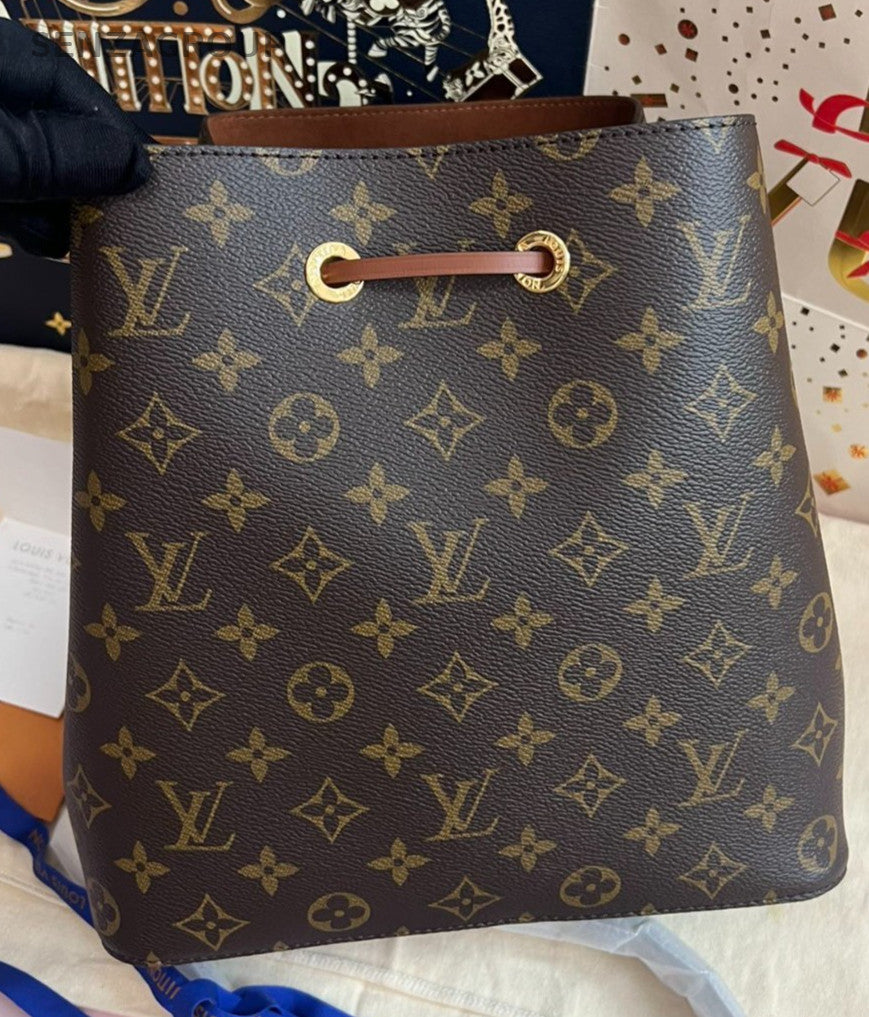 Louis Vuitton Monogram Bucket Shoulder Crossbody Bag Brown Women Brand New