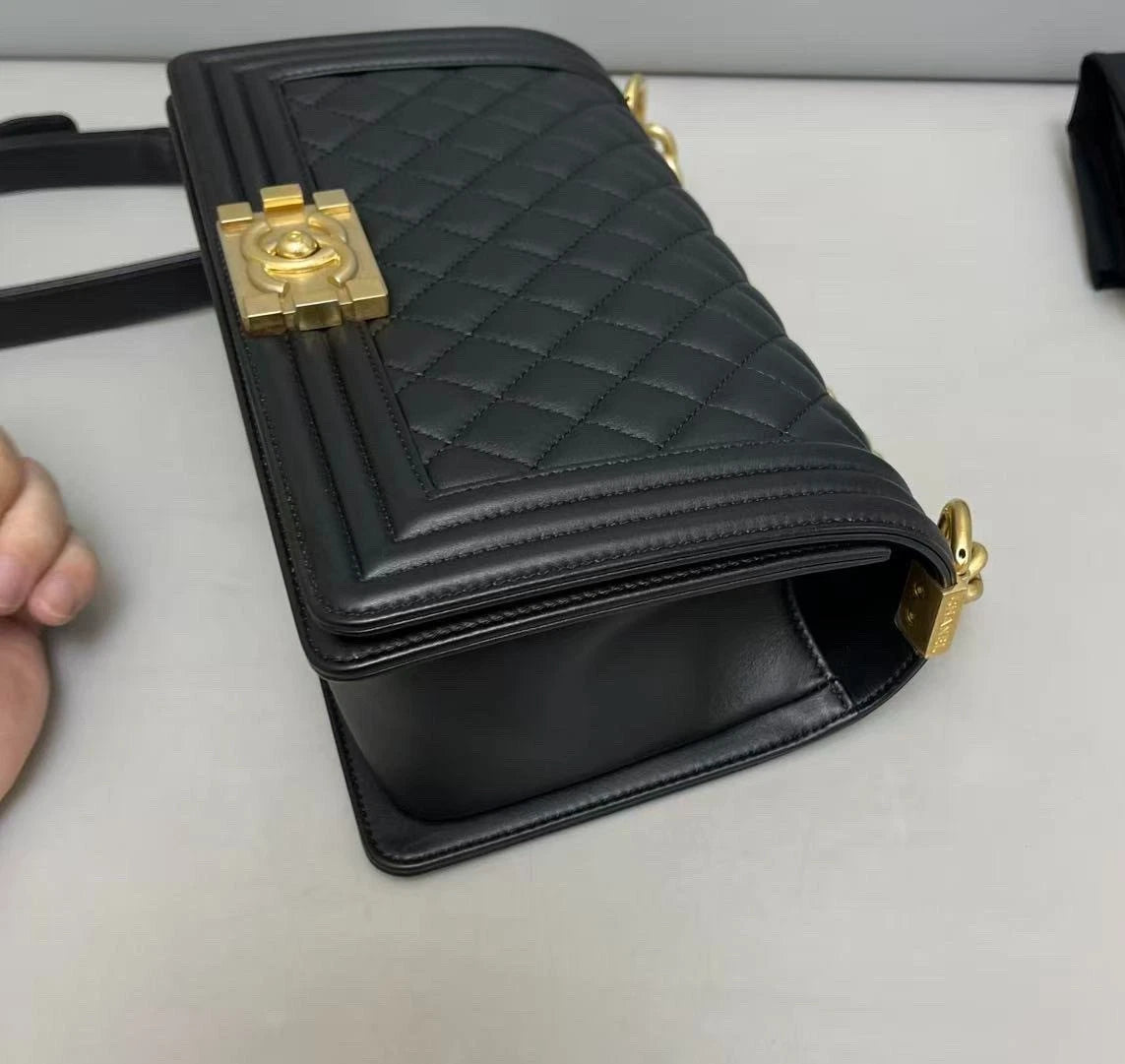 Chanel Leboy MM Calfskin Diamond Shoulder Bag Crossbody Bag Black Excellent