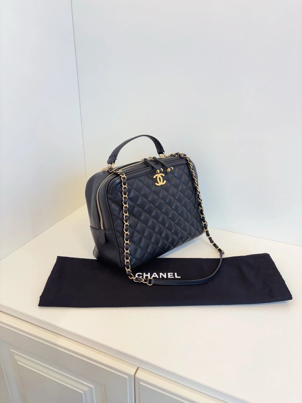 Chanel Vanity Case Top Handle Bag Women's Handbag Black Caviar Gold Chain
