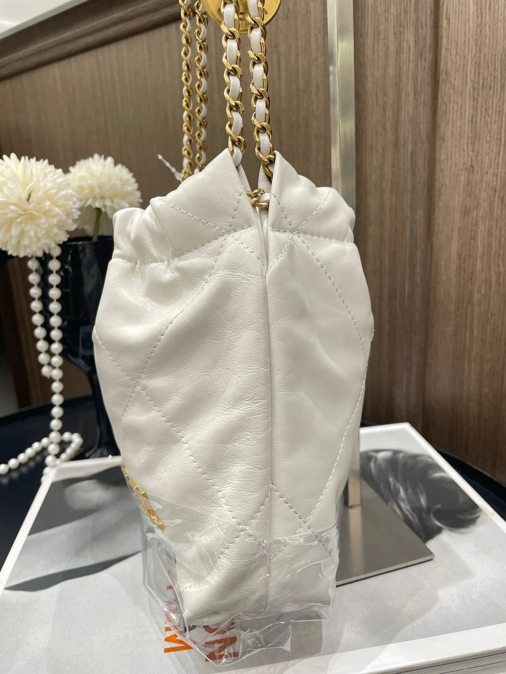 CHANEL Mini 22Bag White Gold Hardware Tote Chain Shoulder Bag For Women