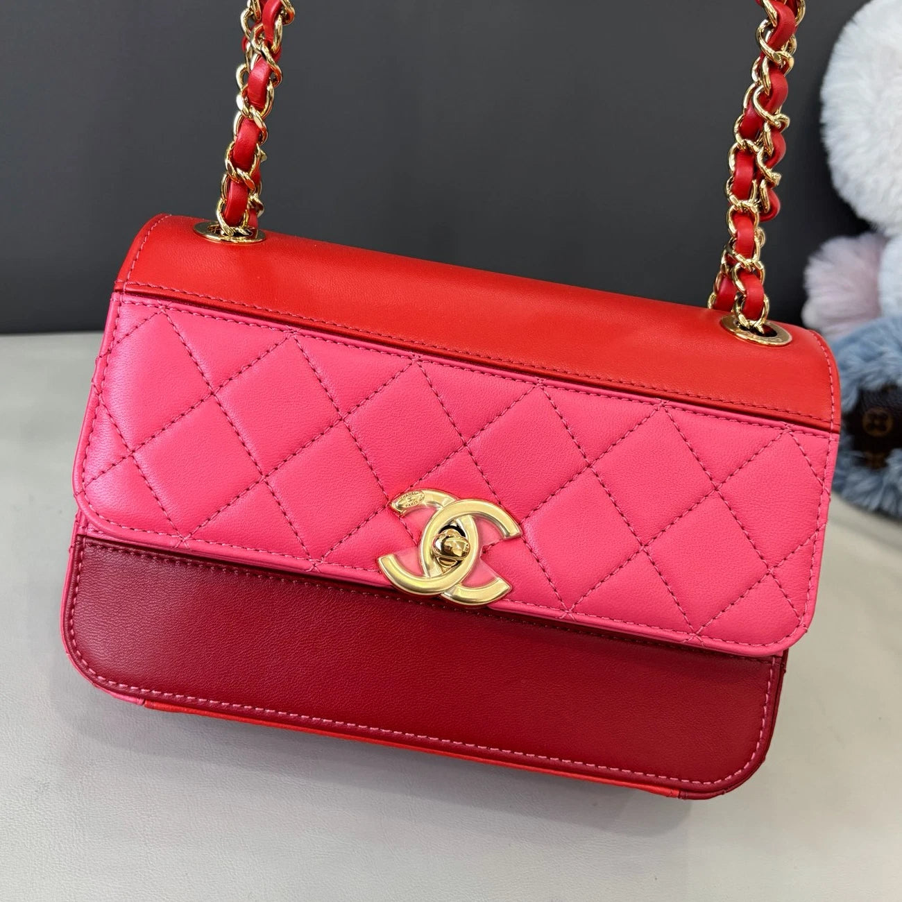 Chanel Diamond Chain Shoulder Crossbody Red Pink Gold Women Classic