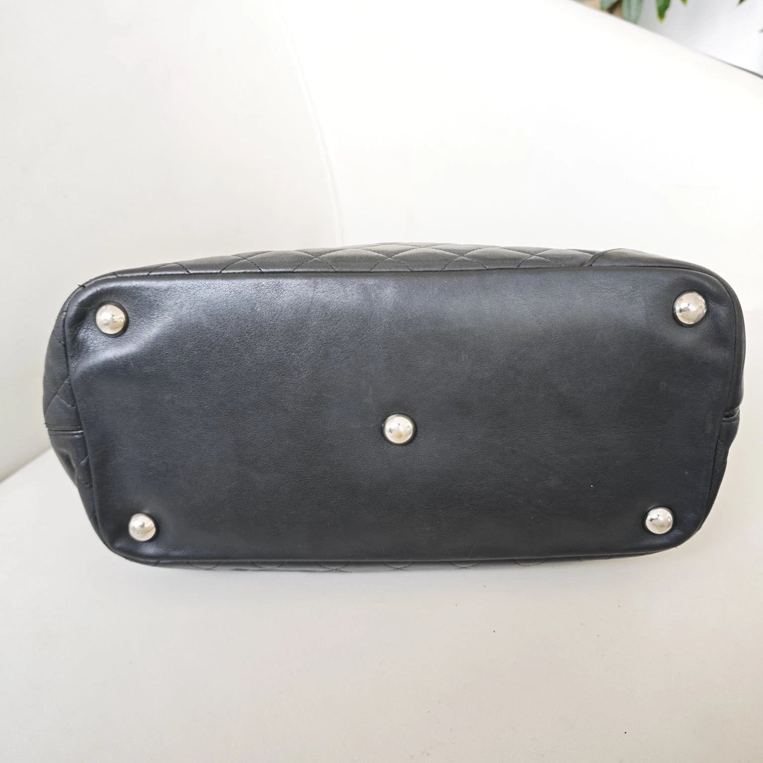 CHANEL So Black Leather Large Bucket Tote Bag For Women