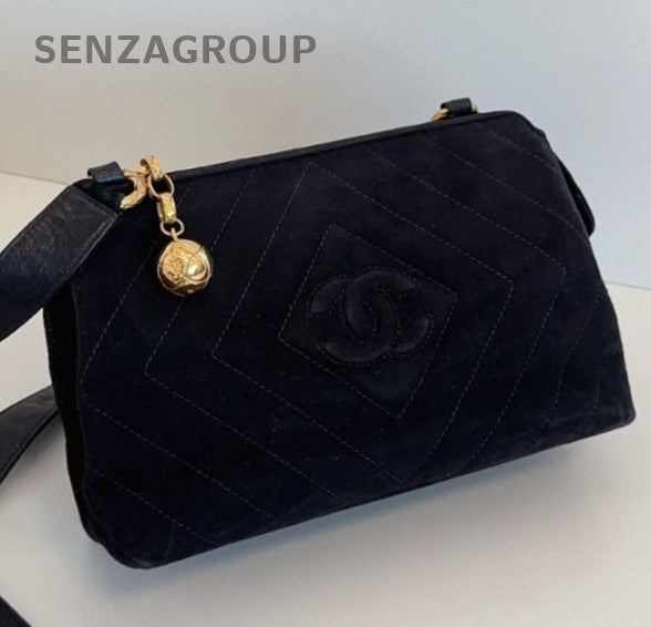 Chanel Suede Vintage Shoulder Bag Crossbody Black Gold Women Classic