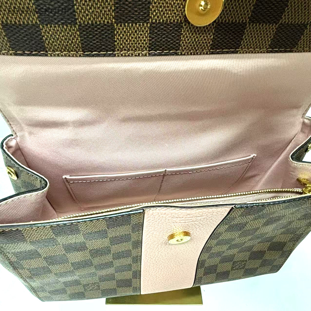 Louis Vuitton Damier Cluny Monogram with pink Shoulder bag