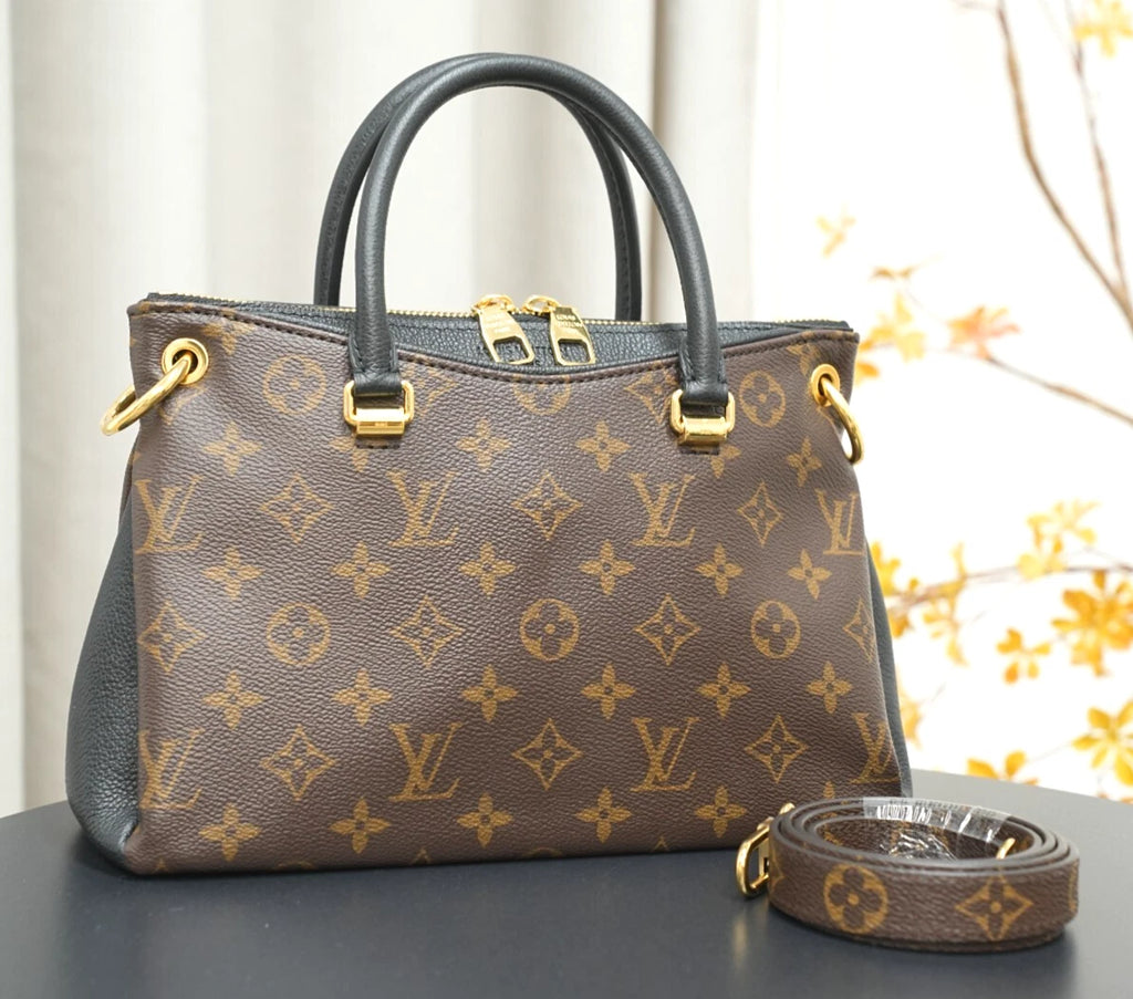 Louis Vuitton M42960 Monogram Shoulder Bag Excellent