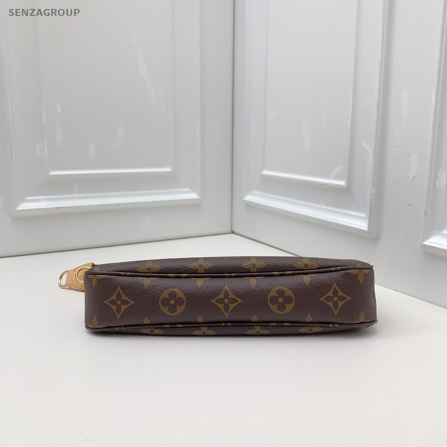 Louis Vuitton Pochette Accessories Monogram Shoulder Handbag