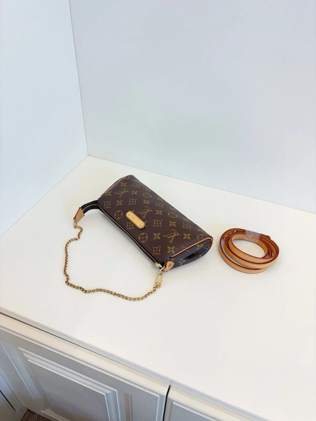 Louis Vuitton Monogram Eva Handbag Crossbody Bag Monogram Canvas