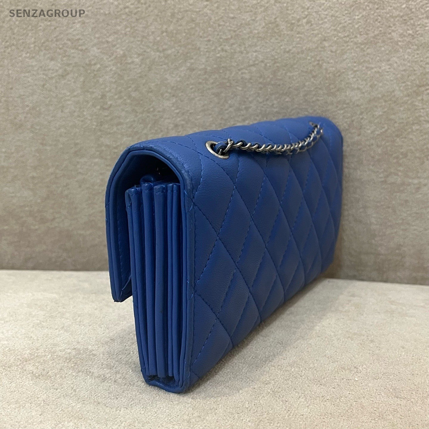 CHANEL Silver clasp Woc Lambskin Chain Shoulder bag Crossbody Blue Women