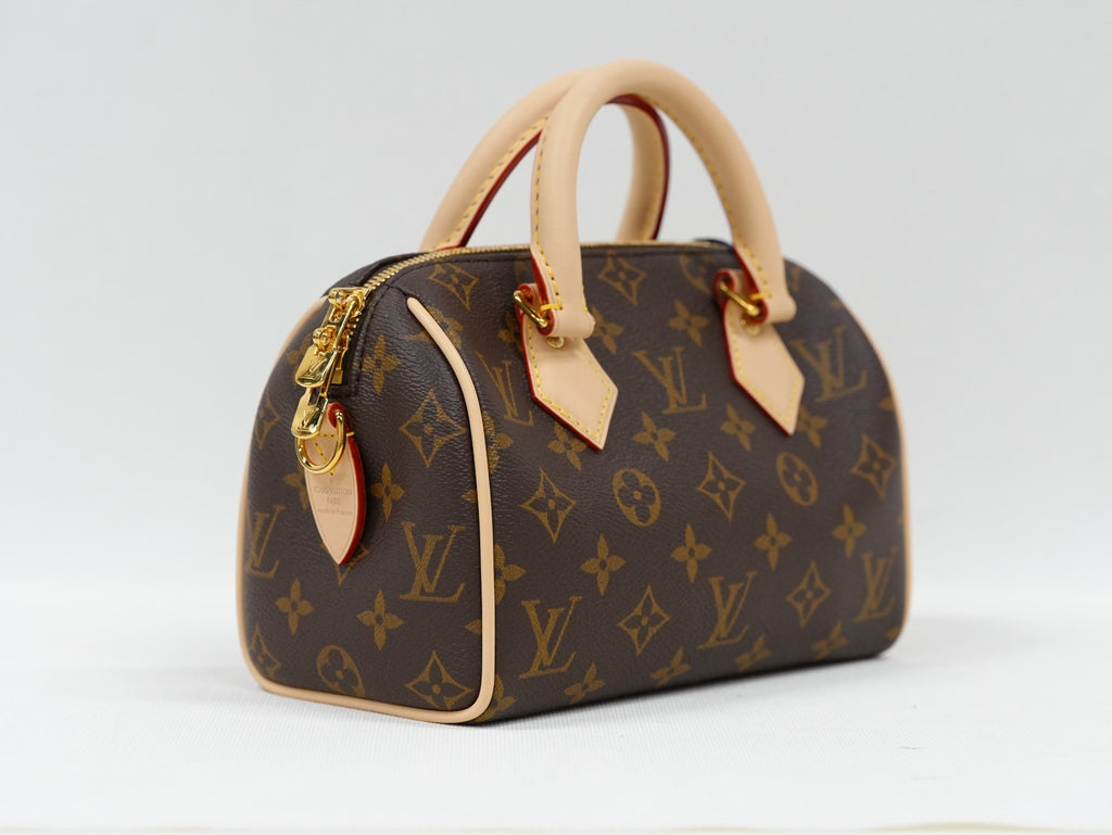 Louis Vuitton Speedy 20 Bandouliere monogram Canvas Almost Brand NEW Women
