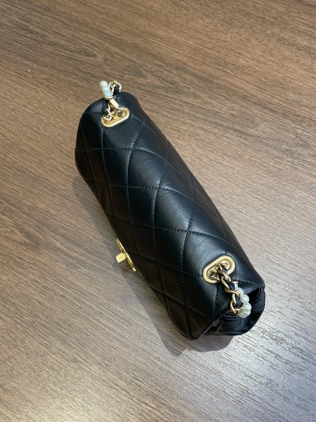 CHANEL Classic Flap Series Large Mini Chain Crossbody Bag Daily Use Black Gold
