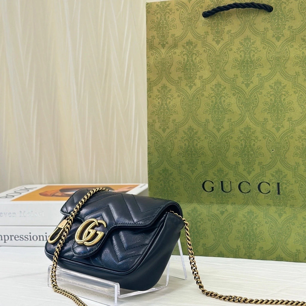 Gucci Marmont Black Gold Shoulder Bag Crossbody Excellent