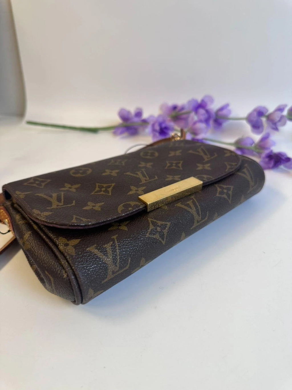 Louis Vuitton Favorite Monogram Shoulder Bag Excellent