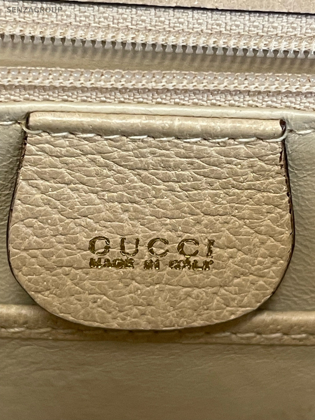 Vintage Gucci Beige Gold Small Shoulder Bag Classic Women's Handbag