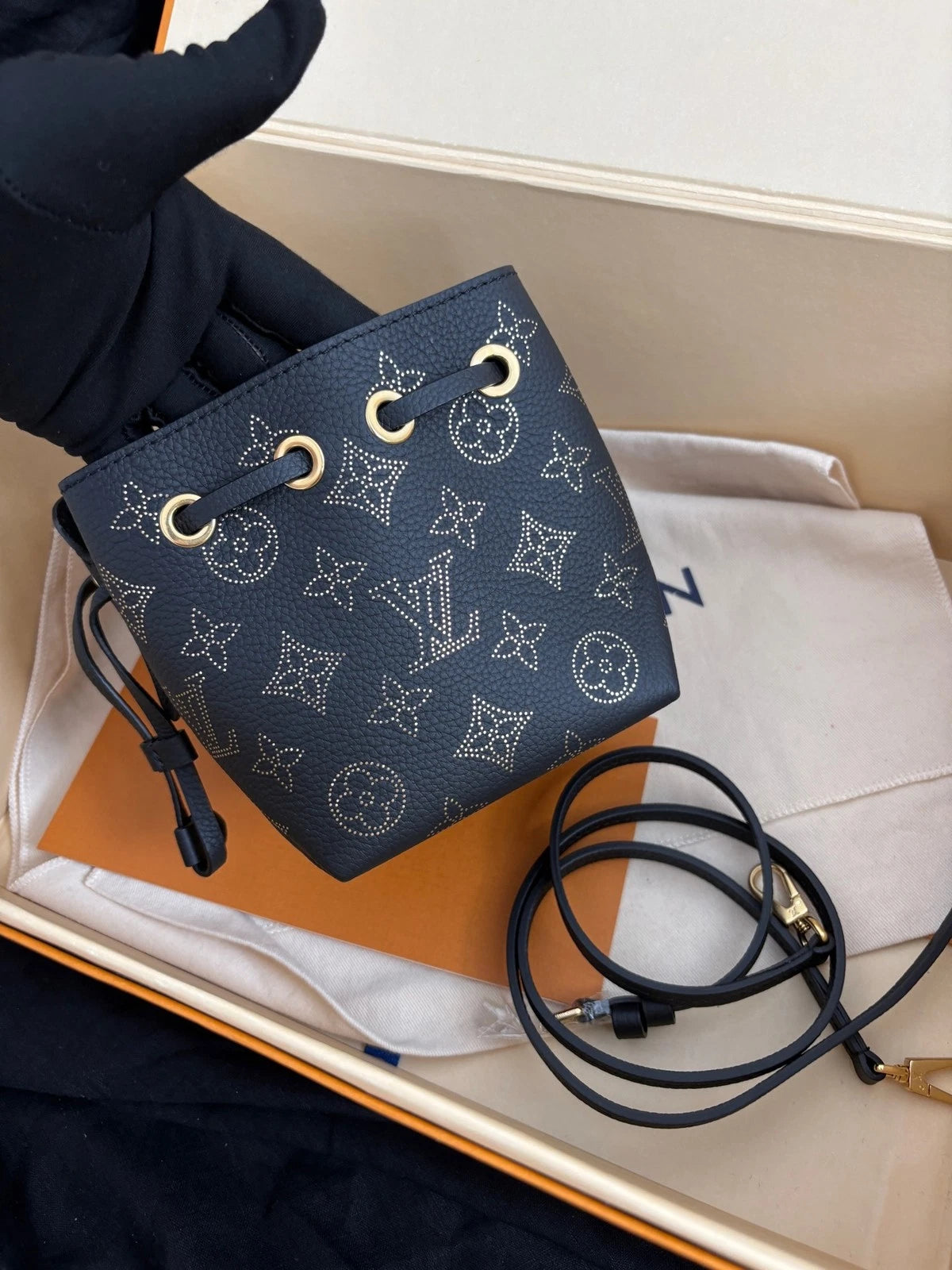 Louis Vuitton Black Gold Pico Bella Handbag Shoulder Crossbody For Women