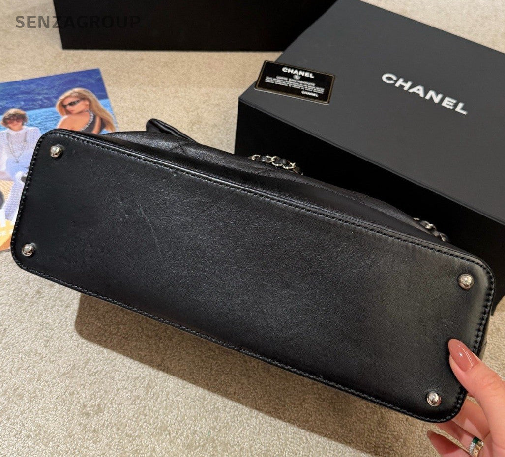Chanel Gabrielle Diamond Chain Lambskin Shoulder Bag Black Silver Women Classic
