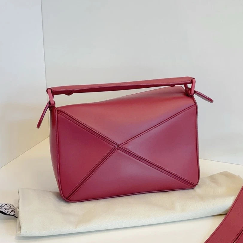 Excellent Loewe Puzzle PM Pink Handbag Crossbody with Detachable Strap