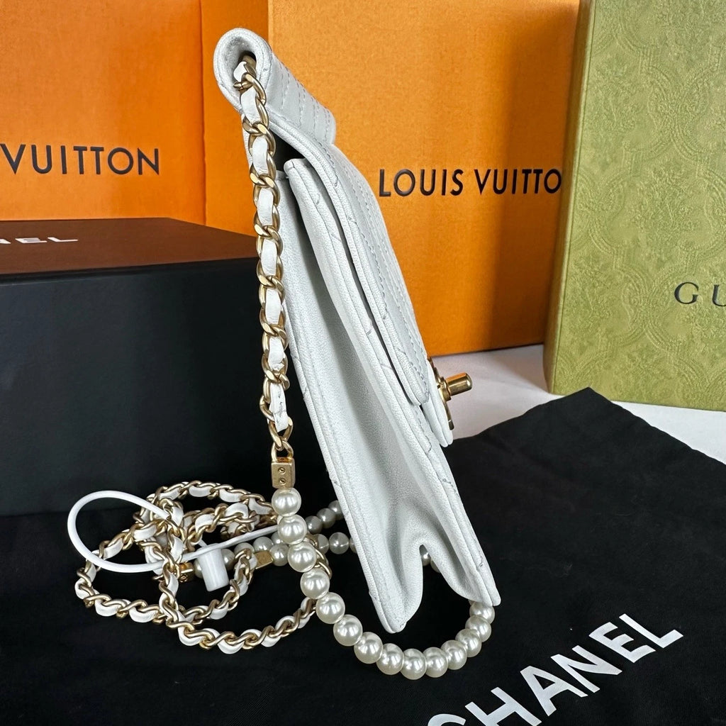 CHANEL White Chain Crossbody Bag For Women