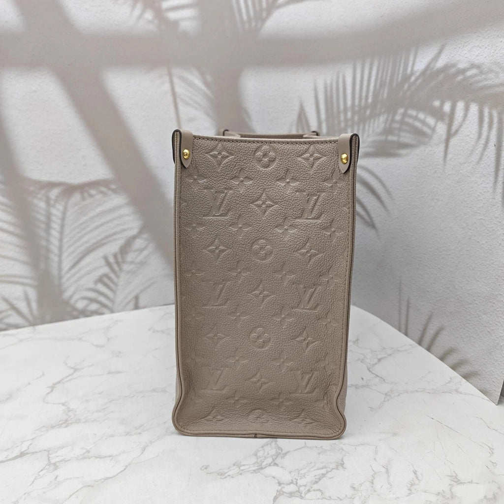 Louis Vuitton Grainy Calfskin Onthego Medium Tote Bag For Women