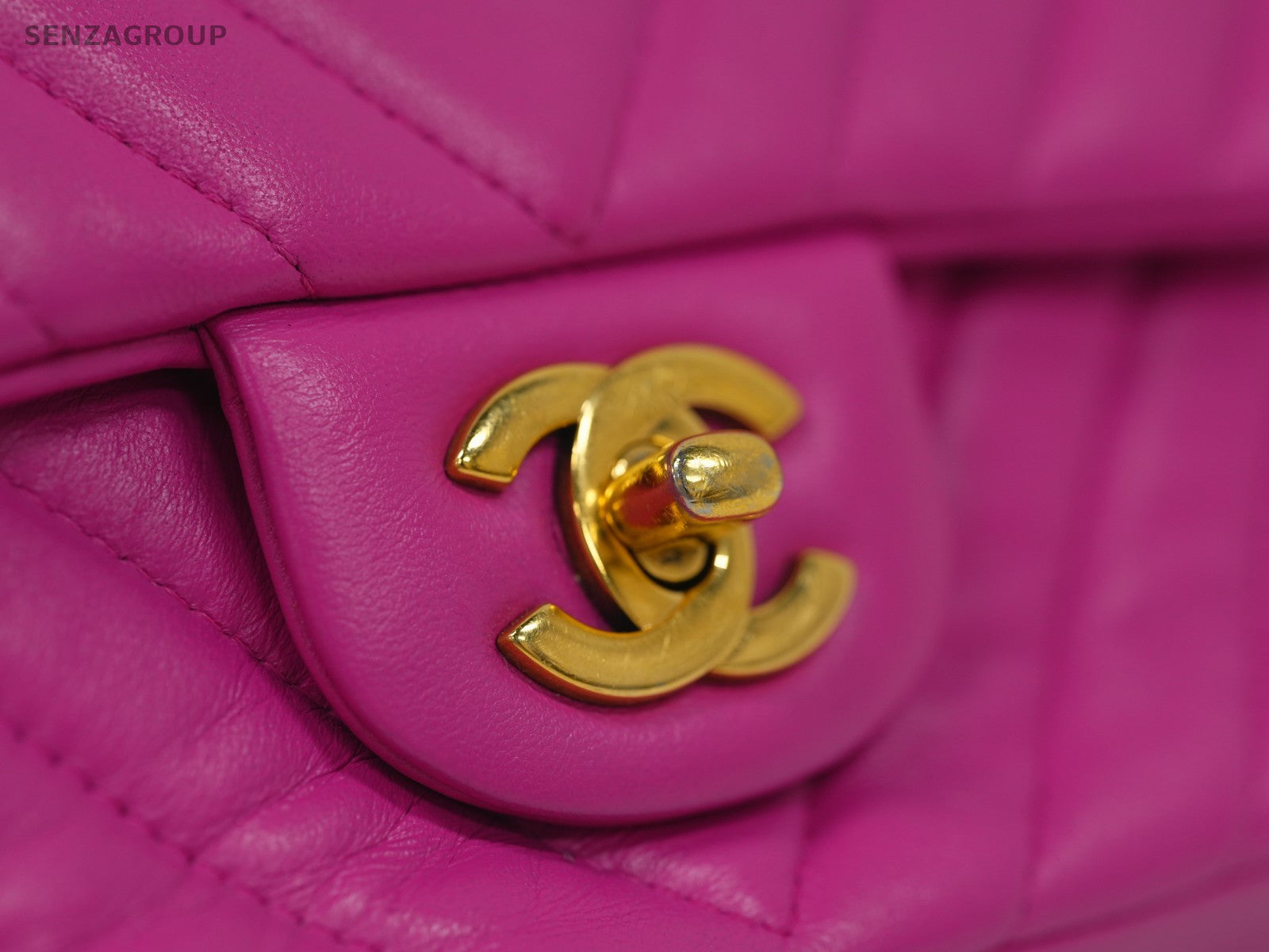 CHANEL Classic Flap V-Shape Pattern Chain Shoulder bag Pink Gold Women Classic