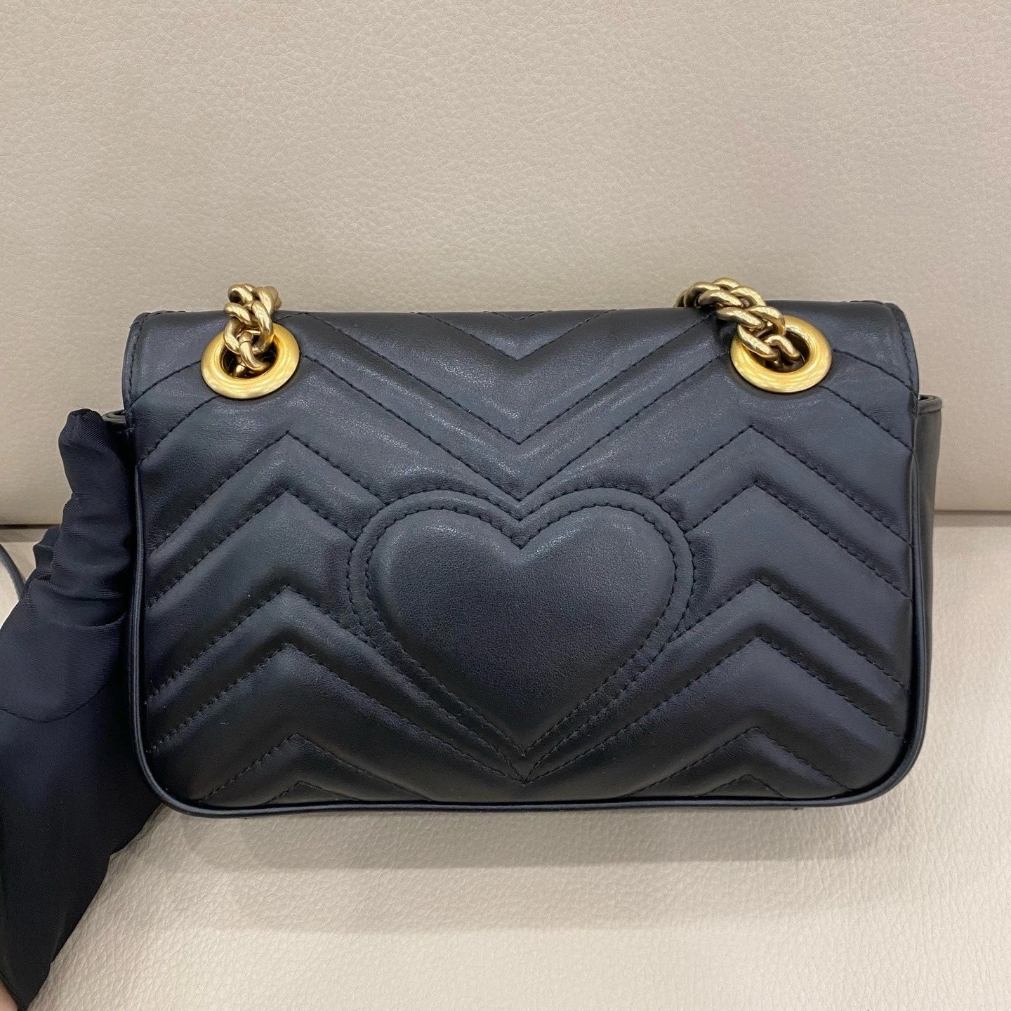 GUCCI Marmont22 Calfskin Small Shoulder Bag For Women Black Gold
