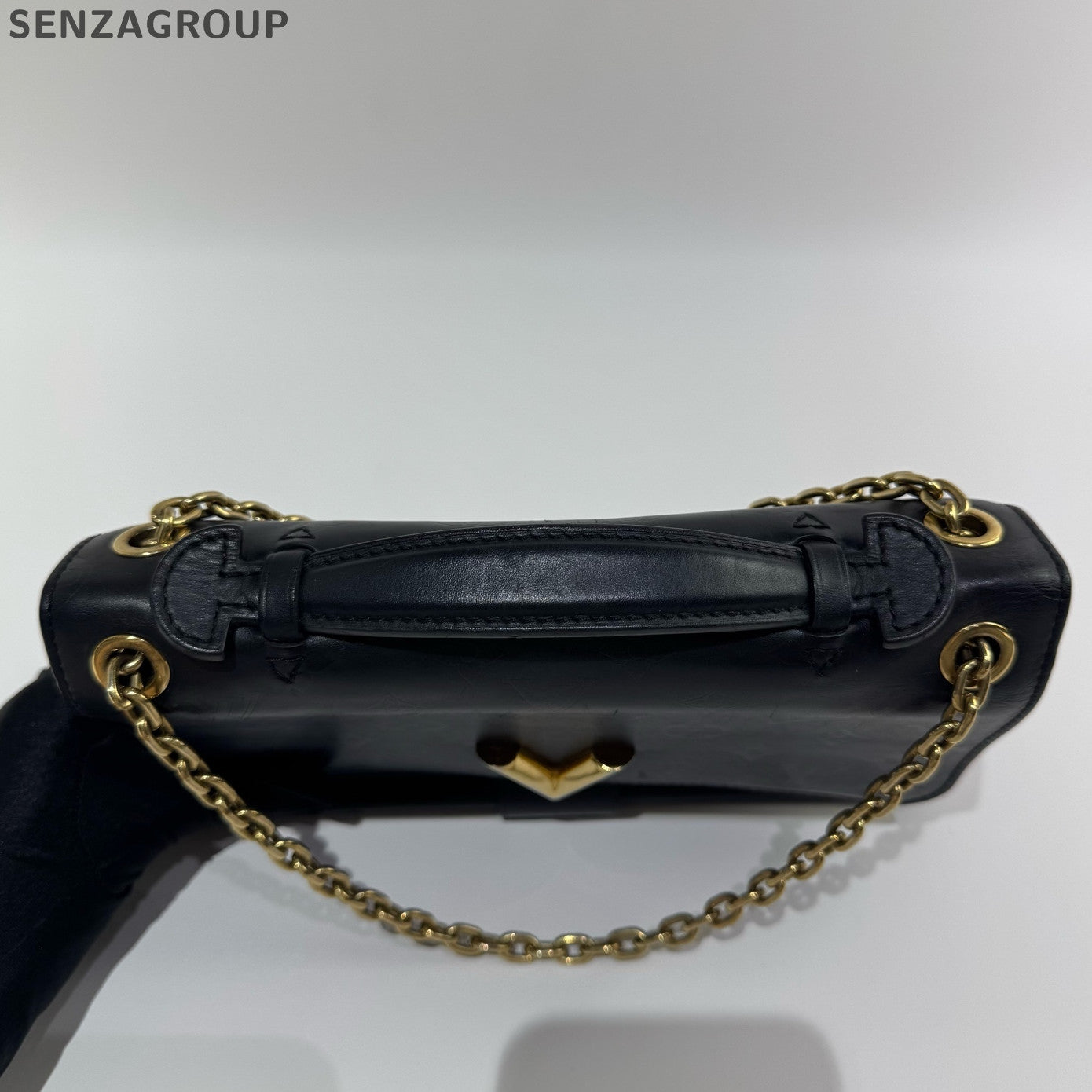 Louis Vuitton Very Chain Leather Black Gold Shoulder Crossbody Bag Women Classic