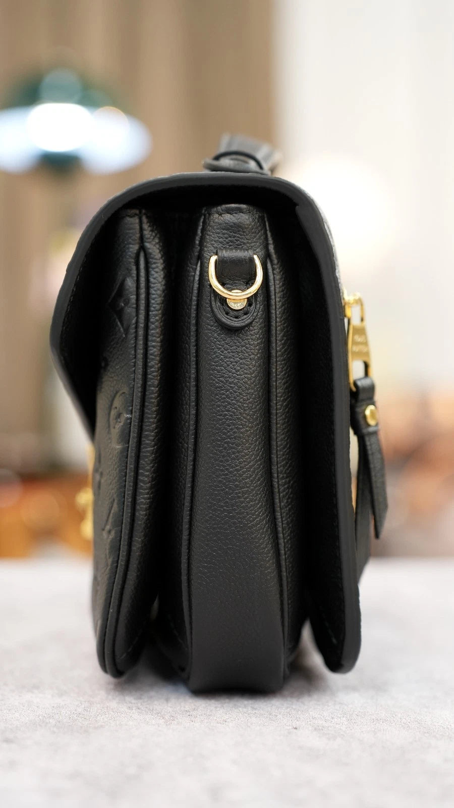 Louis Vuitton M41487 Monogram Empreinte Crossbody Excellent