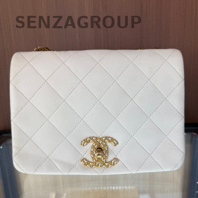 Chanel Métiers d'Art White Gold Quilted Chain Shoulder Crossbody Bag