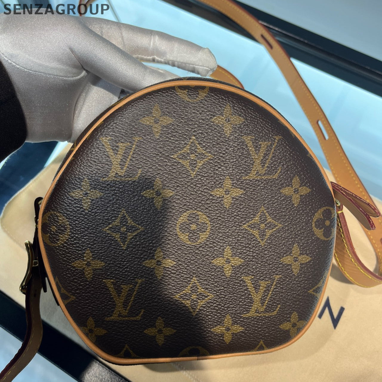 Louis Vuitton Boîte Chap Monogram Shoulder Crossbody Bag Brown Classic Women