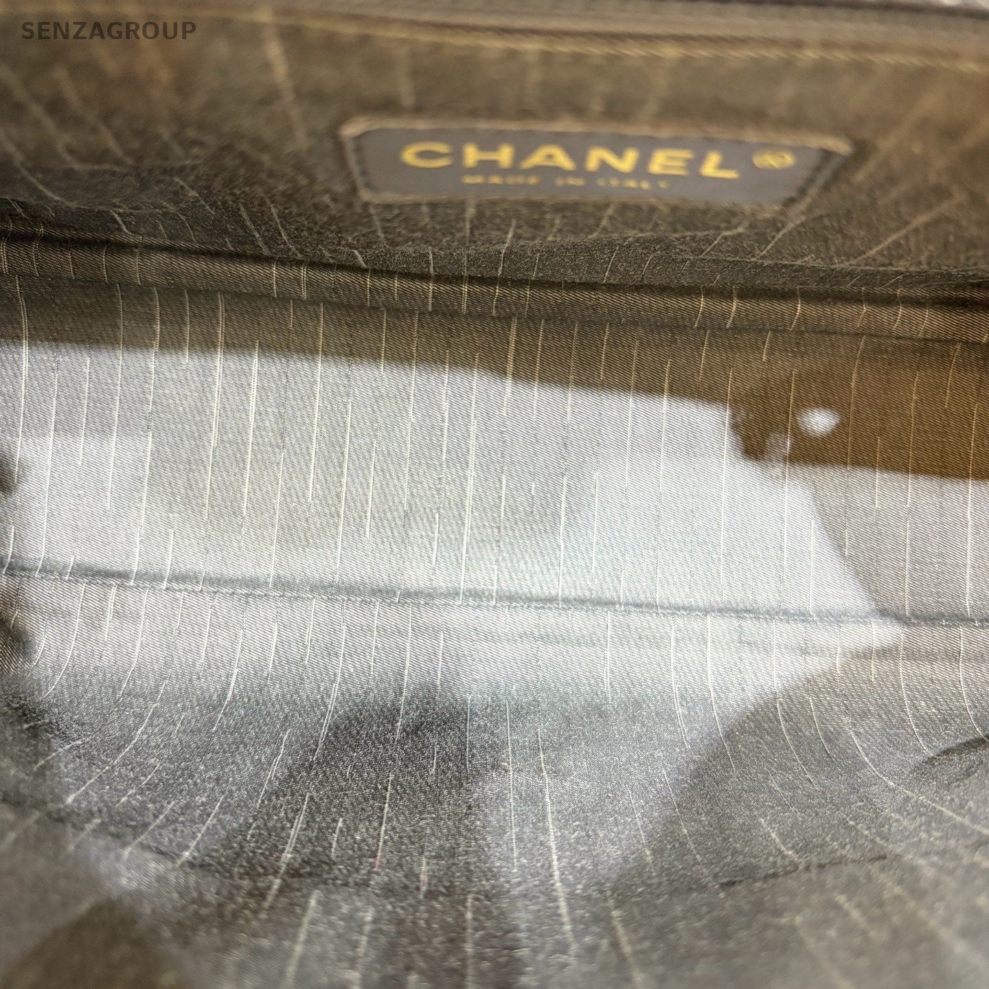 Chanel Diamond Pearl Chain Shoulder Bag Black Gold Used Women Classic Fashion