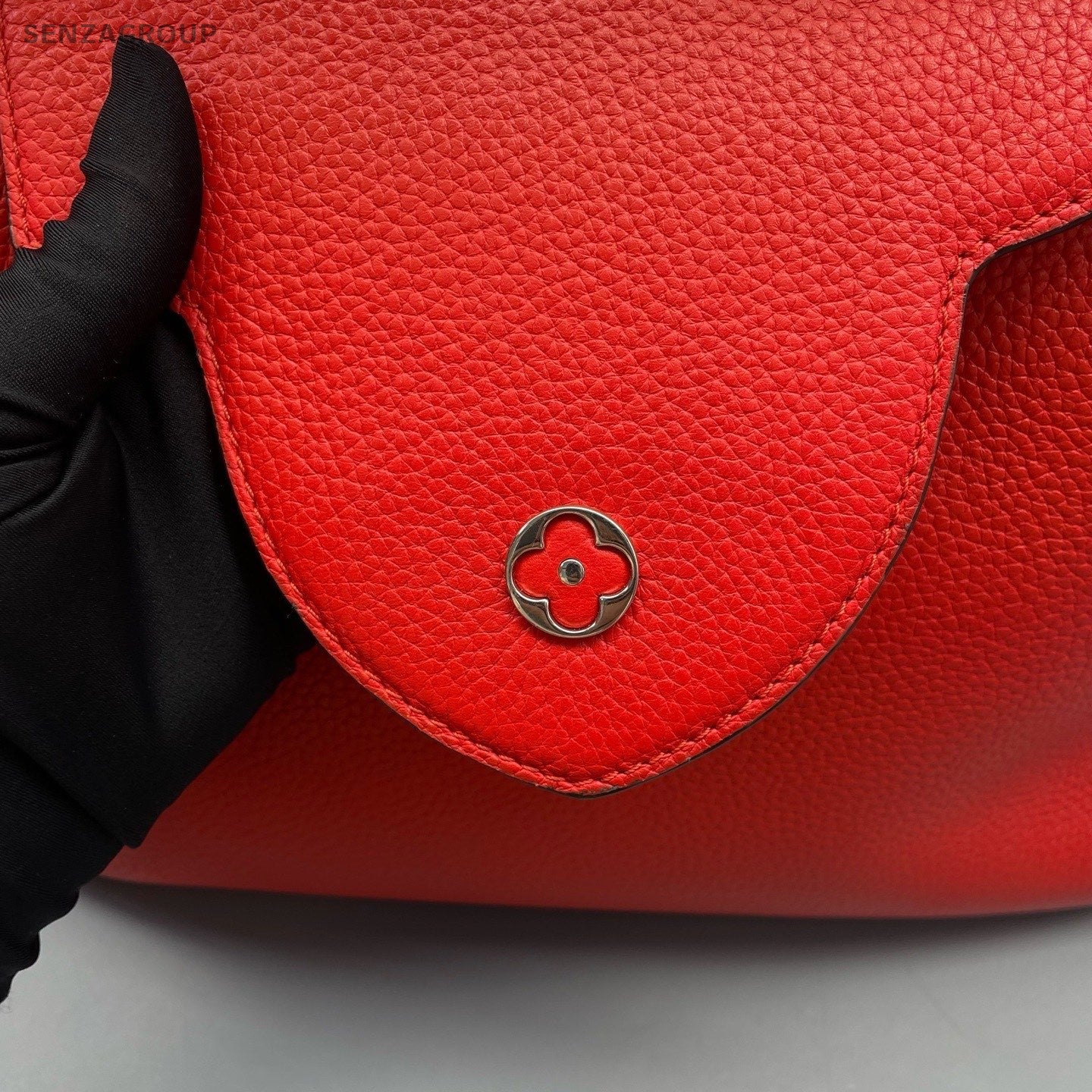 Louis Vuitton Capucines GM Top Handle Bag Red Silver Used Women Classic