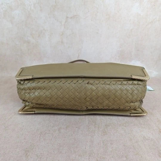 Bottega Veneta Woven Green Leather Shoulder Handbag For Women Pre-owned