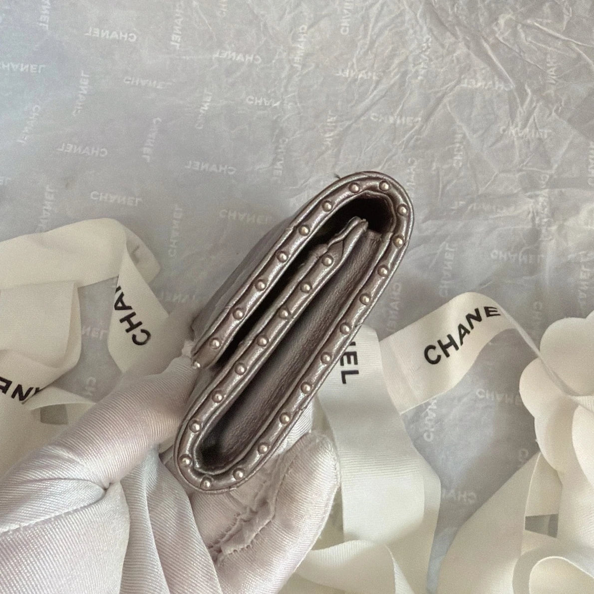 Excellent Chanel Short Wallet Grey Card Holder Silver Hardware