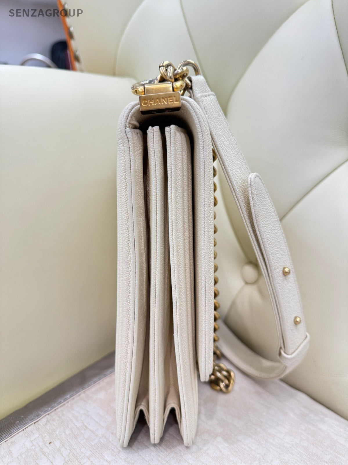 CHANEL Leboy Caviar Calfskin Chain Shoulder bag White Gold Women