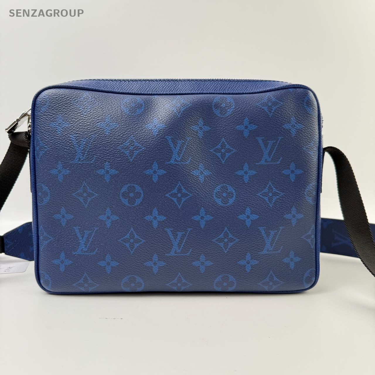SJ0001 Louis Vuitton Outdoor Messenger Bag crossbody camera bag